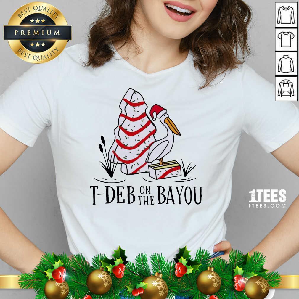  Santa Pelecanus T Deb On The Bayou Christmas V-neck- Design By 1Tees.com