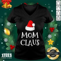 Hot Mom Claus Christmas Hat V-neck - Design By 1tee.com