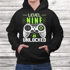 Level 9 Unlocked Video Gamer 9th Birthday Shirt Gift Boys Black