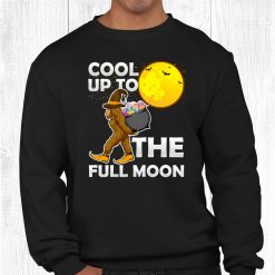 Cool Bigfoot Sasquatch And Full Moon Halloween Black Shirt