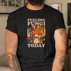 Mushroom Hunting Picking Foraging Morel Hunter Mycologist Shirt